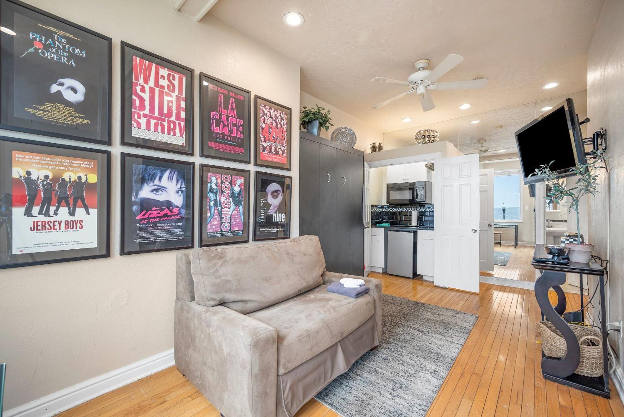 Charming Studio-Panoramic View-Your Pittsburgh Sanctuary Lägenhet Exteriör bild